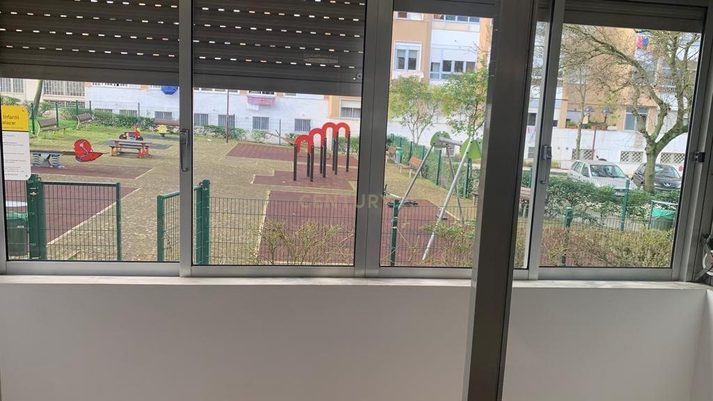 Apartamento para Investimento Metro de Alfornelos - Image 6