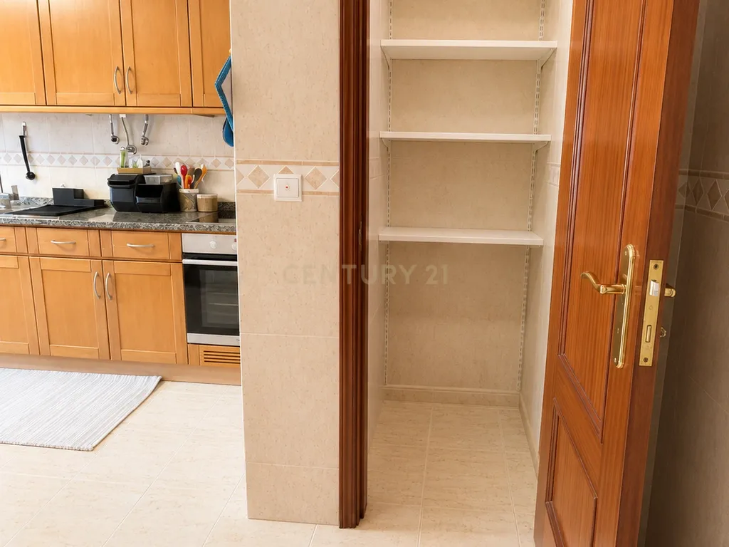 Apartamento T2 com Parqueamento | Rio de Mouro | Casais de Mem Martins - Image 15