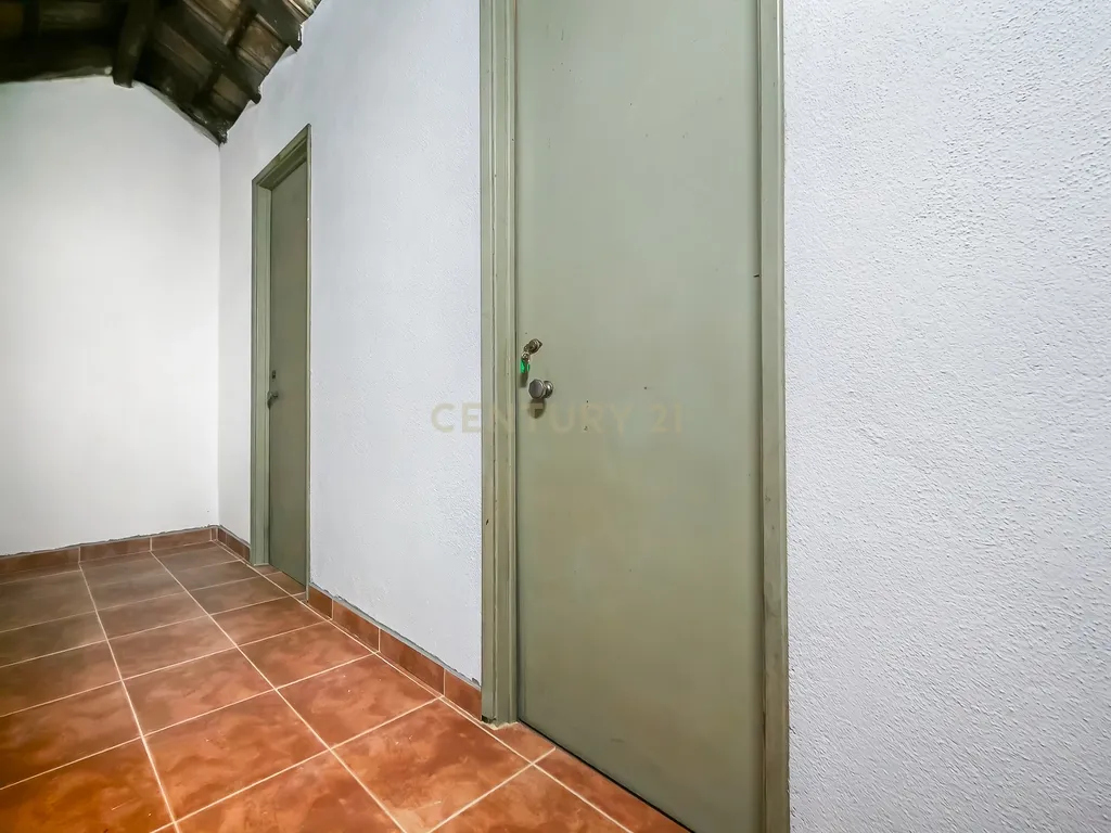 Apartamento T3 renovado no Prior Velho - Image 27