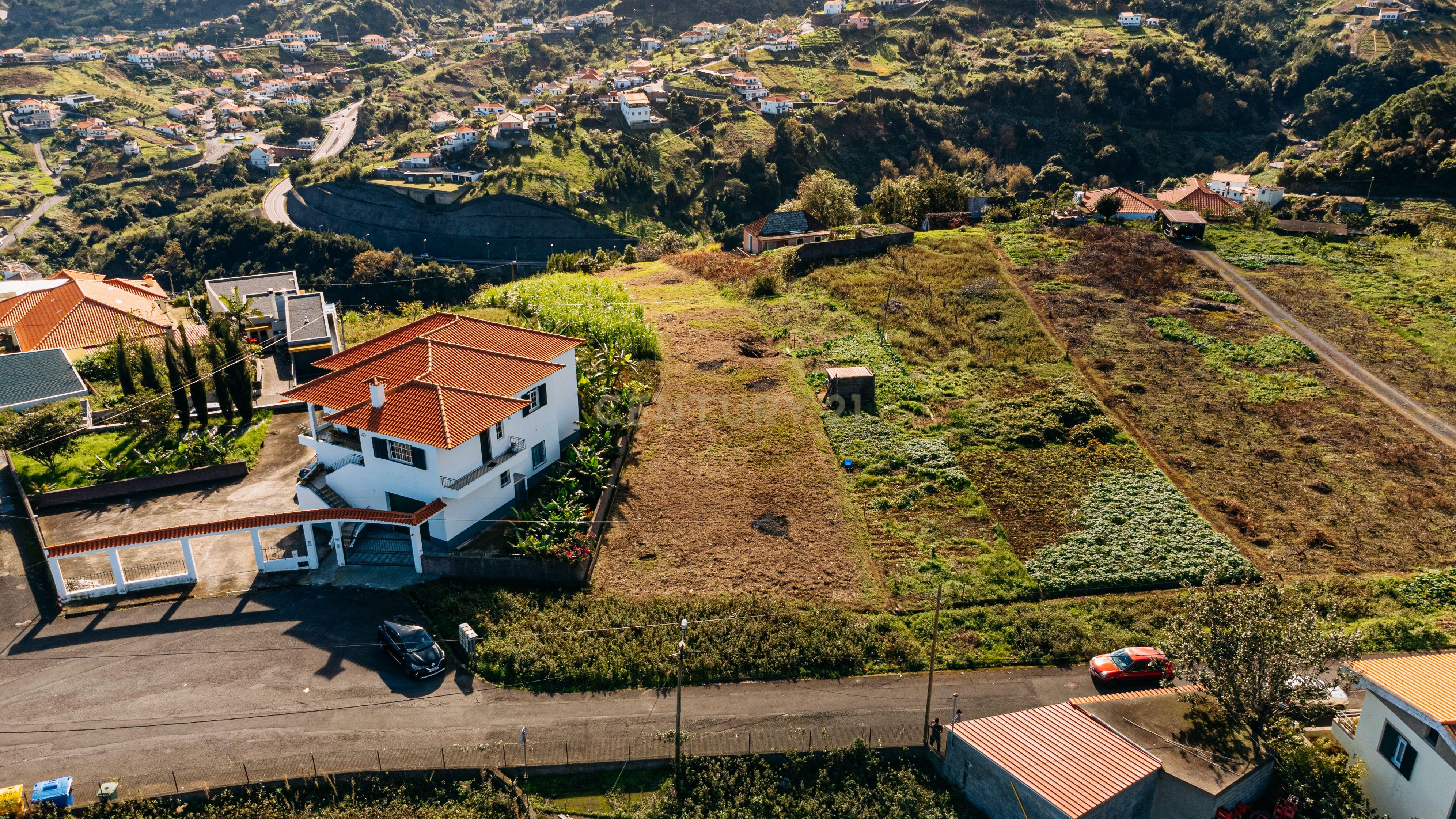Land for sale in Machico, Portugal — €85,500