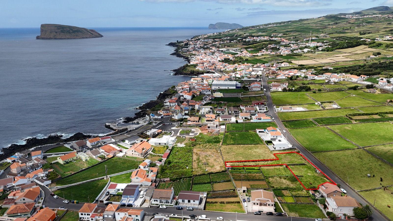 Fotografia 4 de Uma excelente oportunidade para quem procura investir numa zona tranquila, com boa acessibilidade e proximidade à costa.