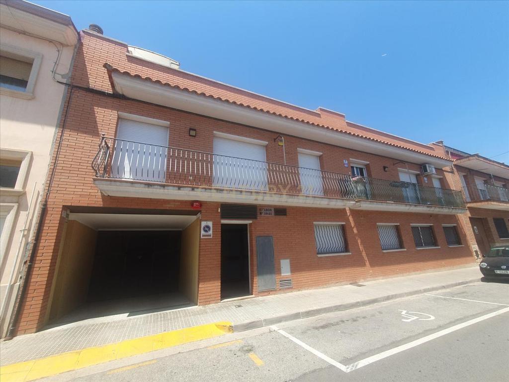 Garagem - Image 1