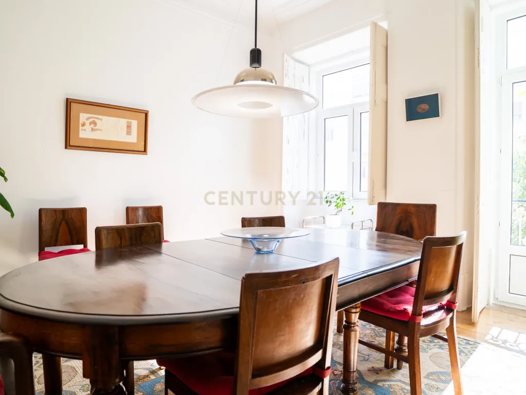 Apartamento T5 em Arroios: mais espaço, mais conforto e mais Família! - Image 23