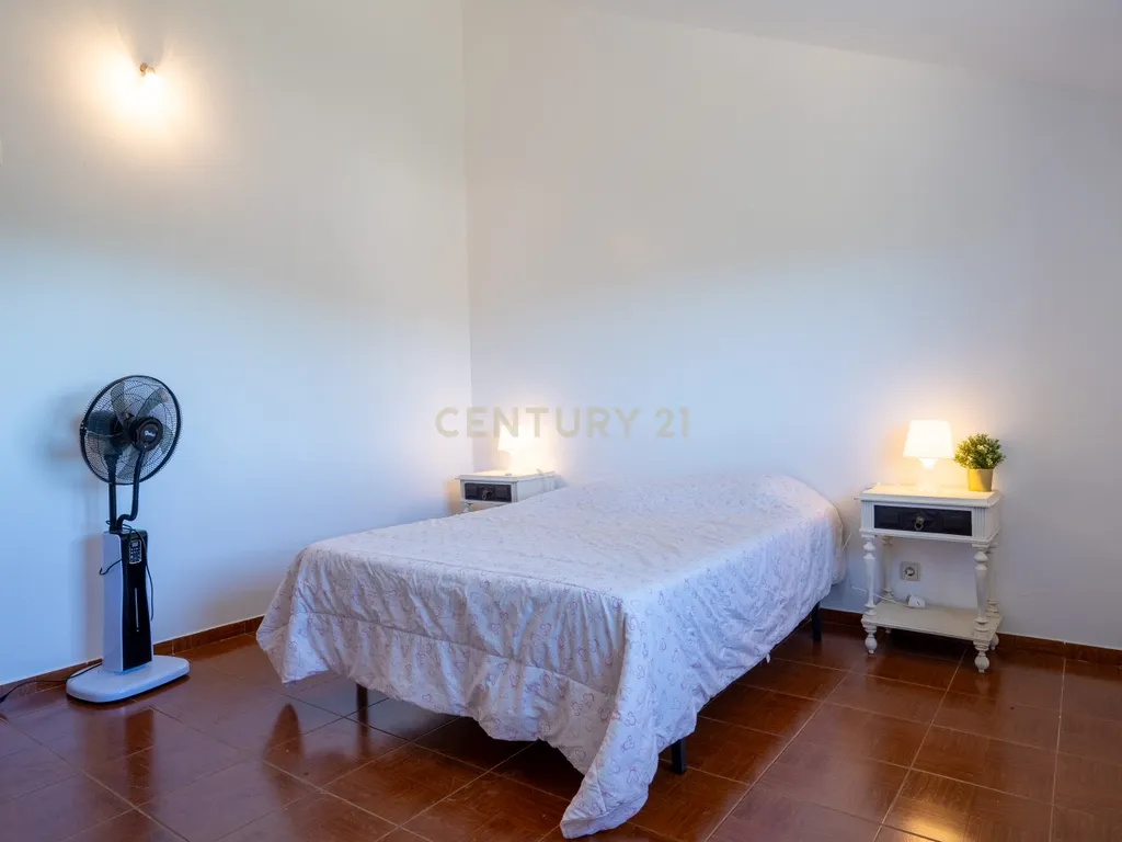 Espaço, Natureza e Tranquilidade: Moradia T6 em Cabril - Image 25
