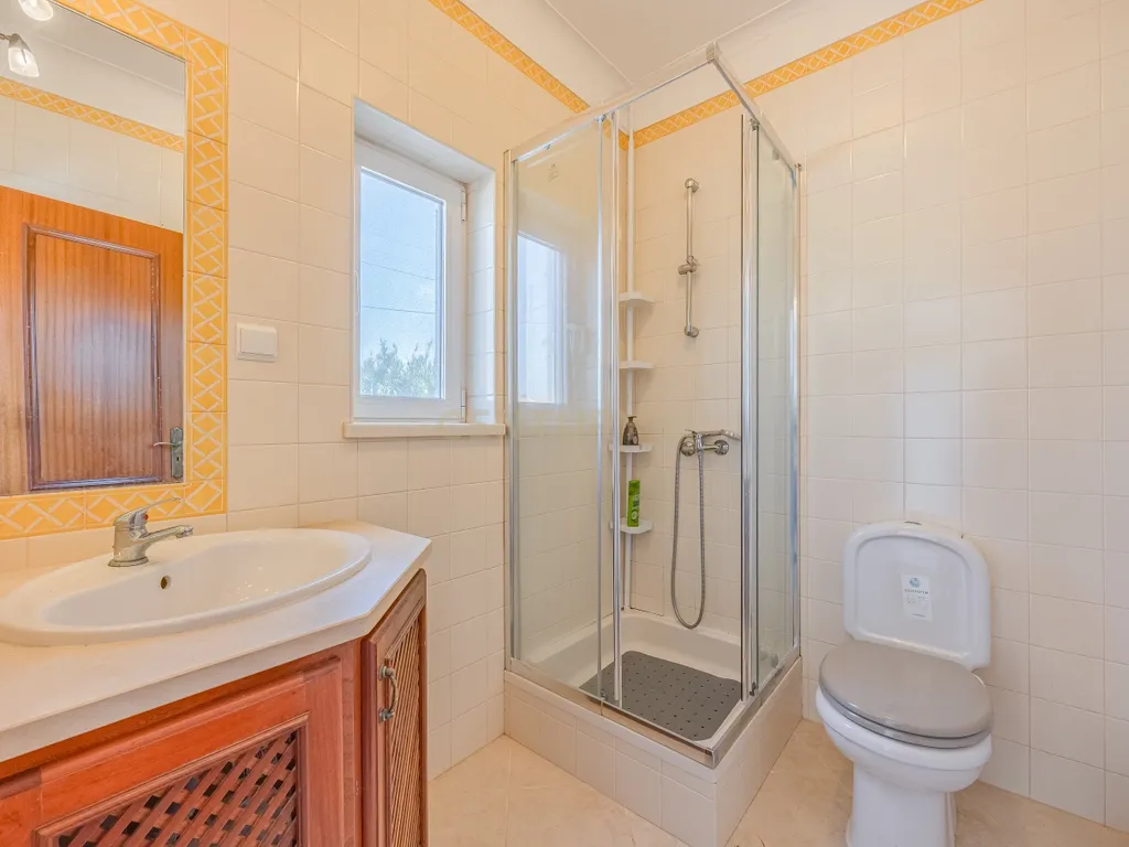Moradia T3 com Jardim e Garagem em Sagres — Viva o Algarve ao Ritmo do Mar - Image 7