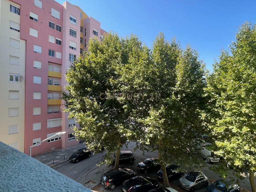 Apartamento T2 para Reabilitar, em São Sebastião, em Setúbal - Image 21