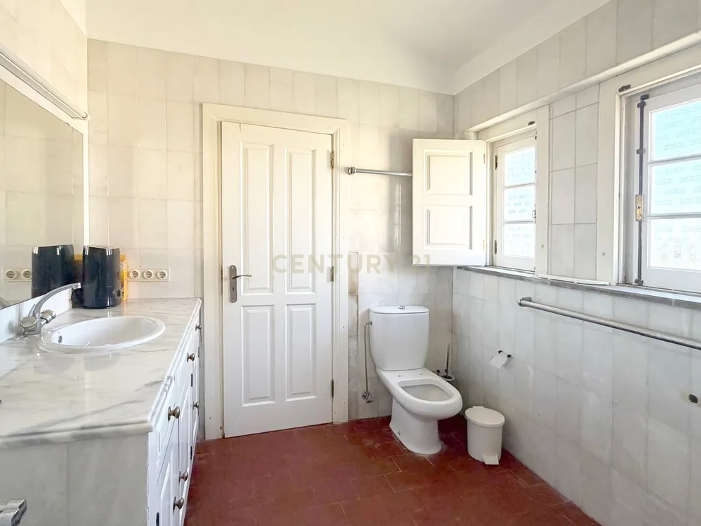 Moradia T2 em Carvalhal, Bombarral - Oportunidade Única - Image 32