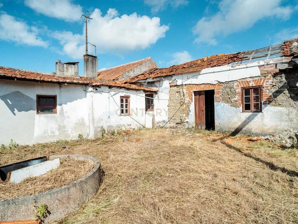 Moradia T7 com Enorme Potencial em Lote Total de 5.611 m² - Image 20