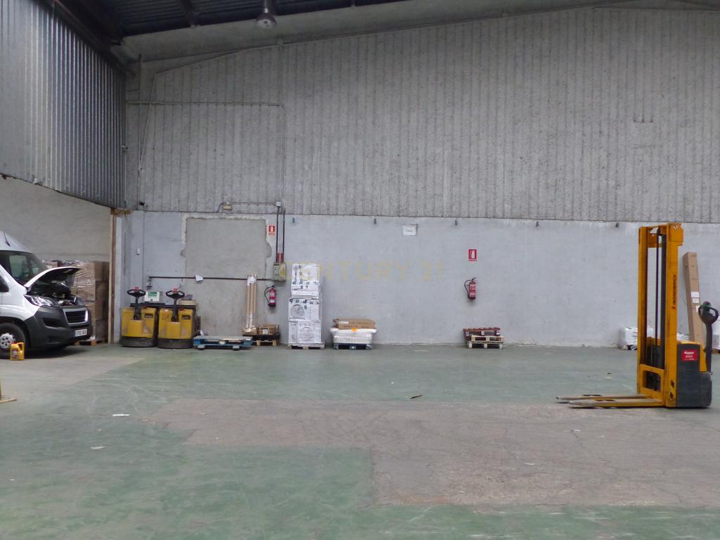 Armazém Comercial em Ávila - Excelente Localização e Acessos - Image 15