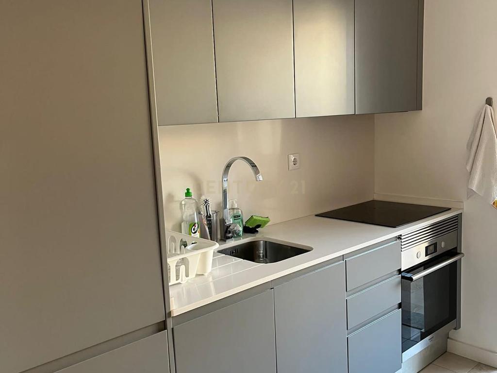 Apartamento T2 em Campo de Ourique - Image 13