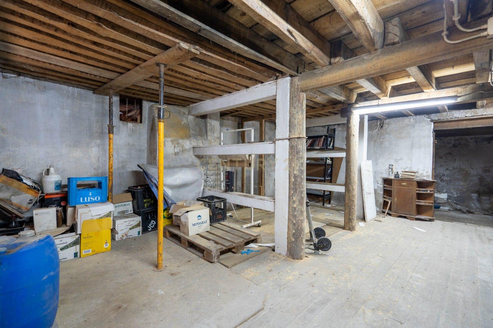 Fotografia 5 de Armazém para Recuperação em Lousã, Coimbra - 110m²