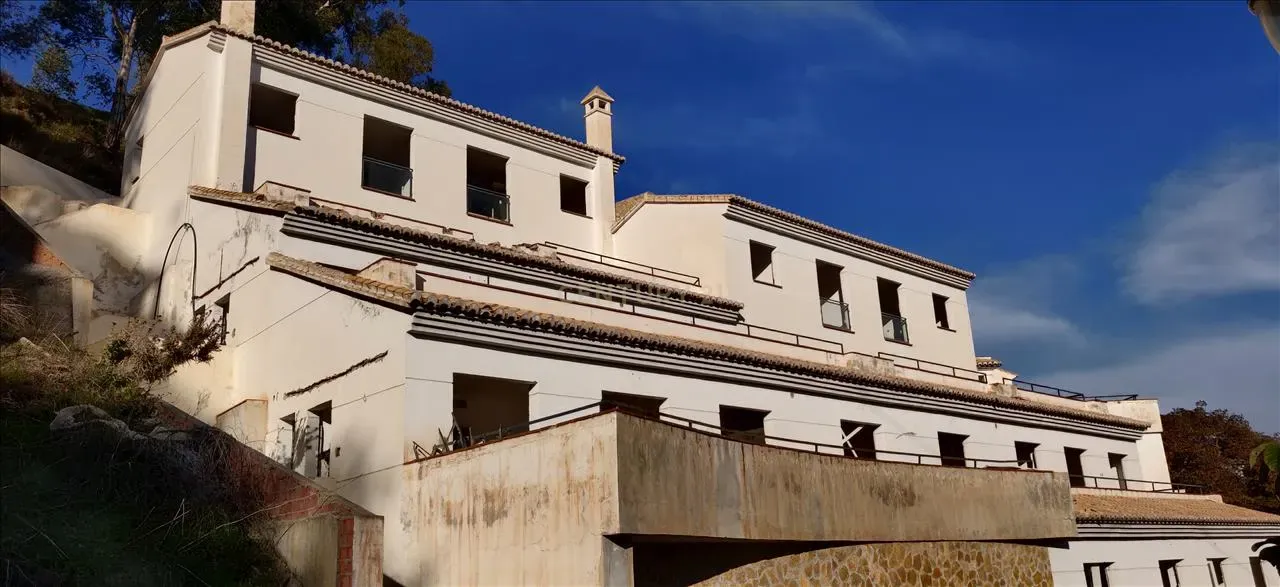 Loja - Image 2