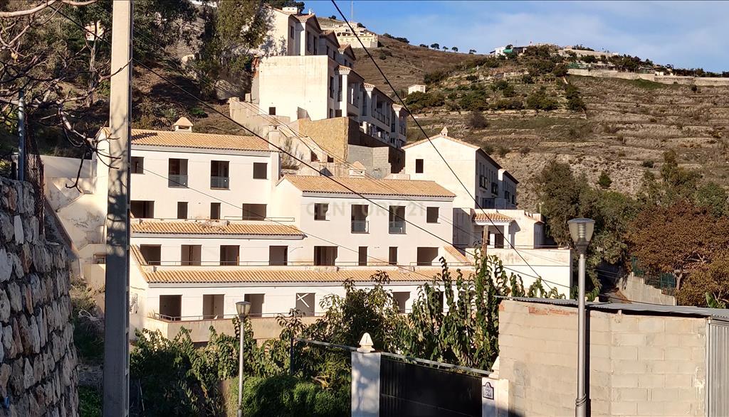 Loja - Image 1