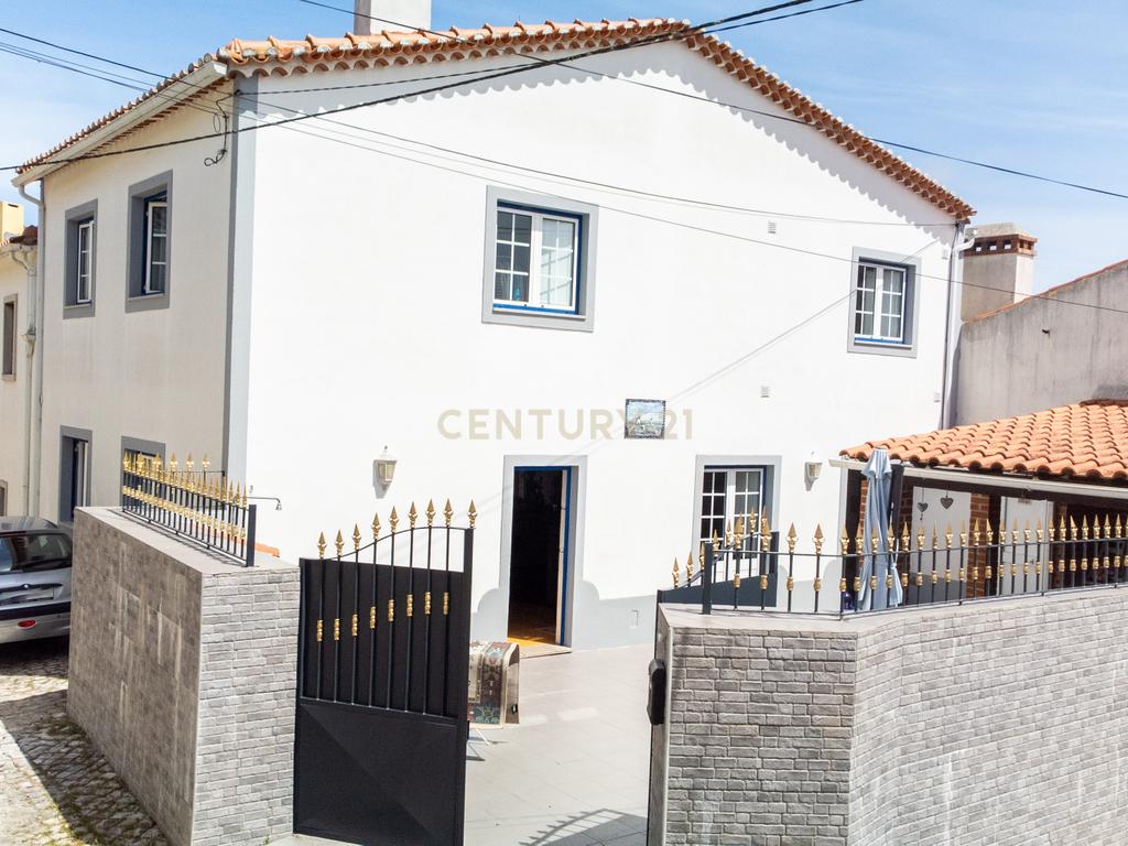 🏡 Moradia T4 Impecável em Olho Marinho – a poucos minutos de Peniche! - Image 58