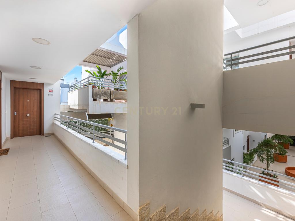 Exclusivo triplex de luxo com solário e jacuzzi em La Cala de Mijas - Image 39