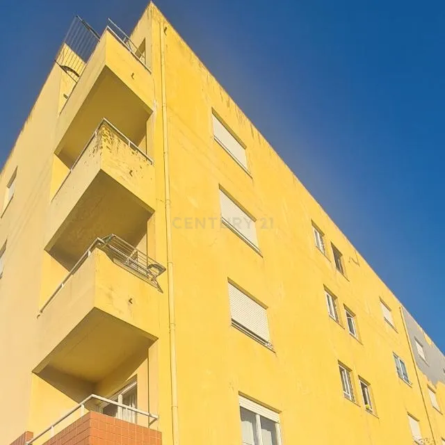 Conforto e Funcionalidade: T2 com Garagem em Ermesinde - Image 25