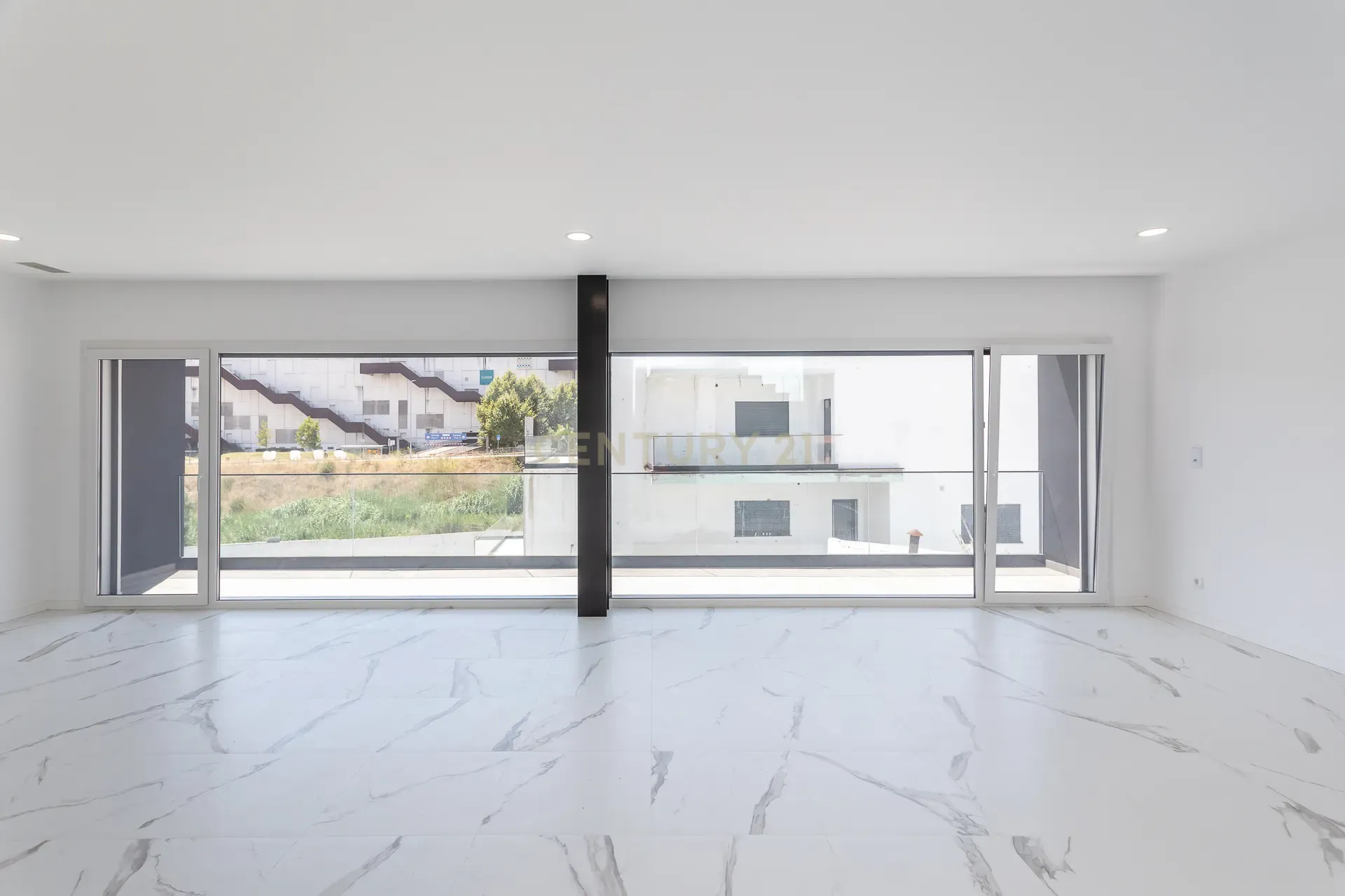 Fotografia 8 de Excelente moradia Construção Nova com Piscina