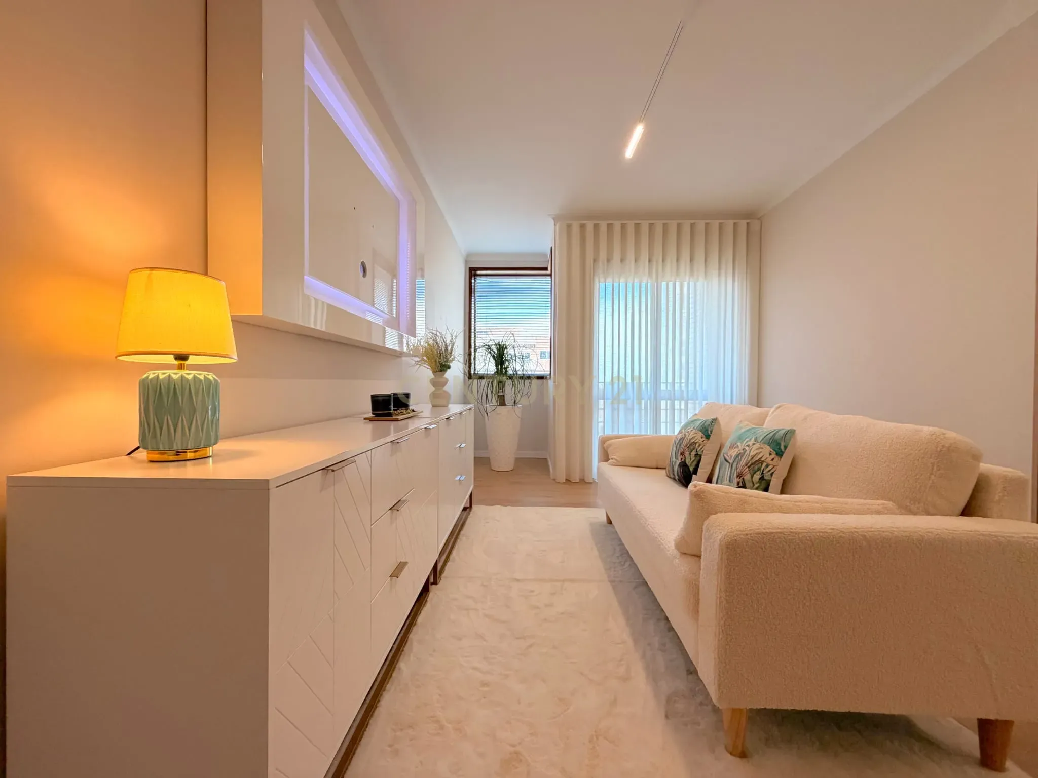 Fotografia 5 de Apartamento T1 Renovado, Mobilado e Equipado – Póvoa de Varzim, Porto