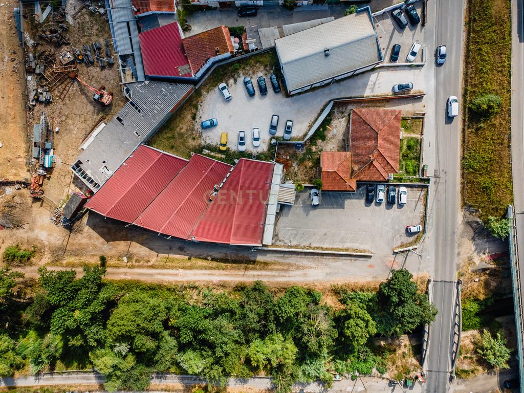 Armazém composto por 3 Edifícios e Amplo Logradouro – Ponte das Mestras, Leiria - Image 9