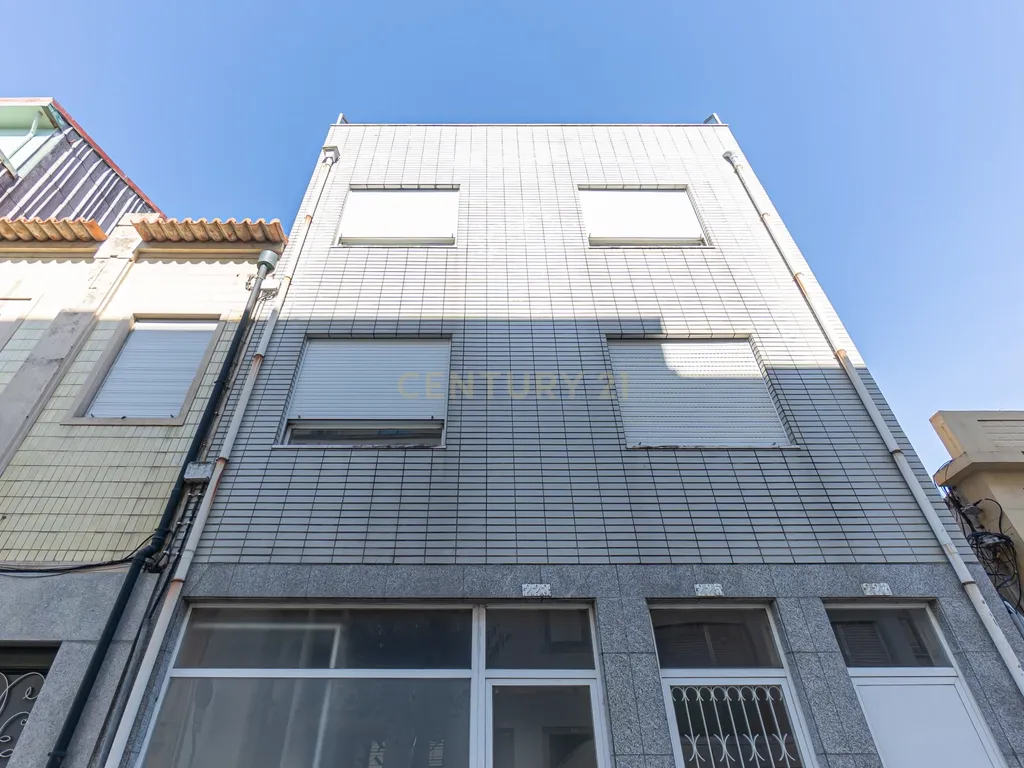 Apartamento T4 Duplex com terraço e logradouro | Matosinhos - Image 28