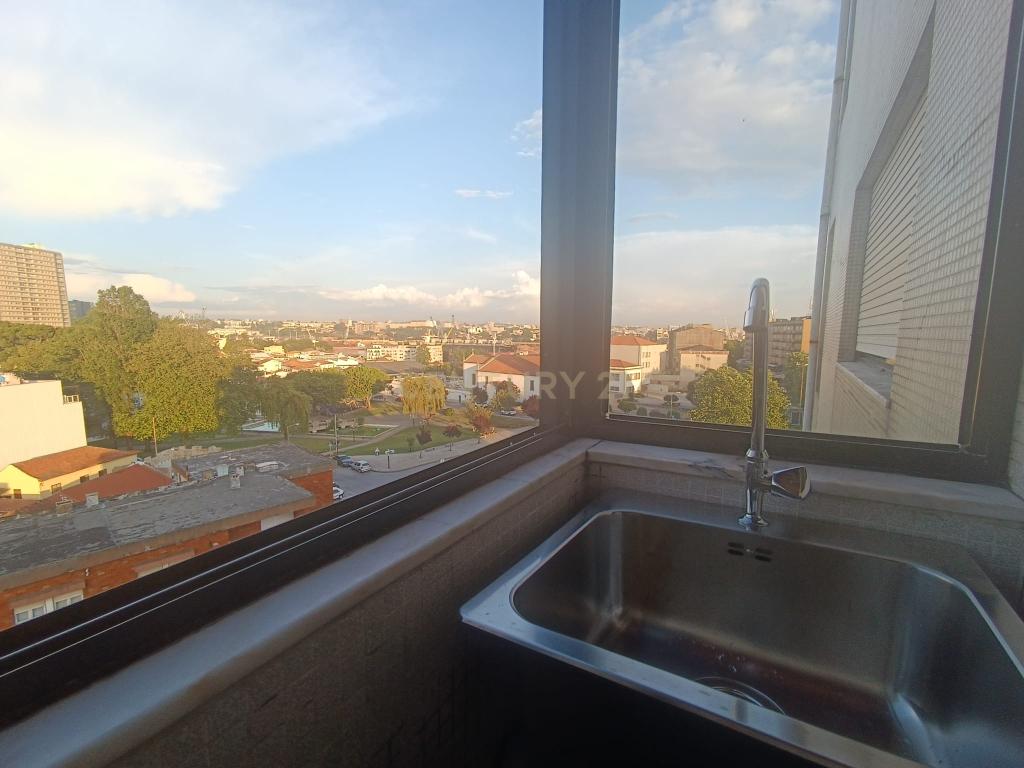 Apartamento mobilado com dois quartos e vista para o mar e para o Porto de Leixões em Leça da Palmeira, Matosinhos - Image 26