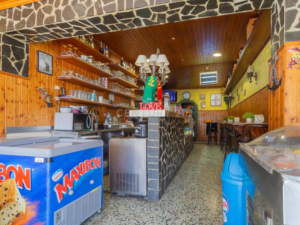 Oportunidade Única em Santo António da Caparica - Image 9