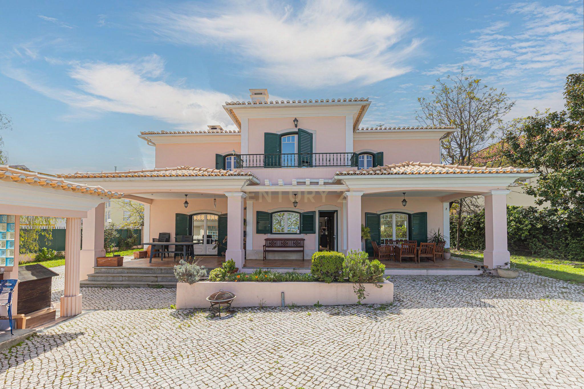 Moradia T5 - Almada - Piscina - Garagem -  364 m² - Terreno 1.024 m² - Image 2