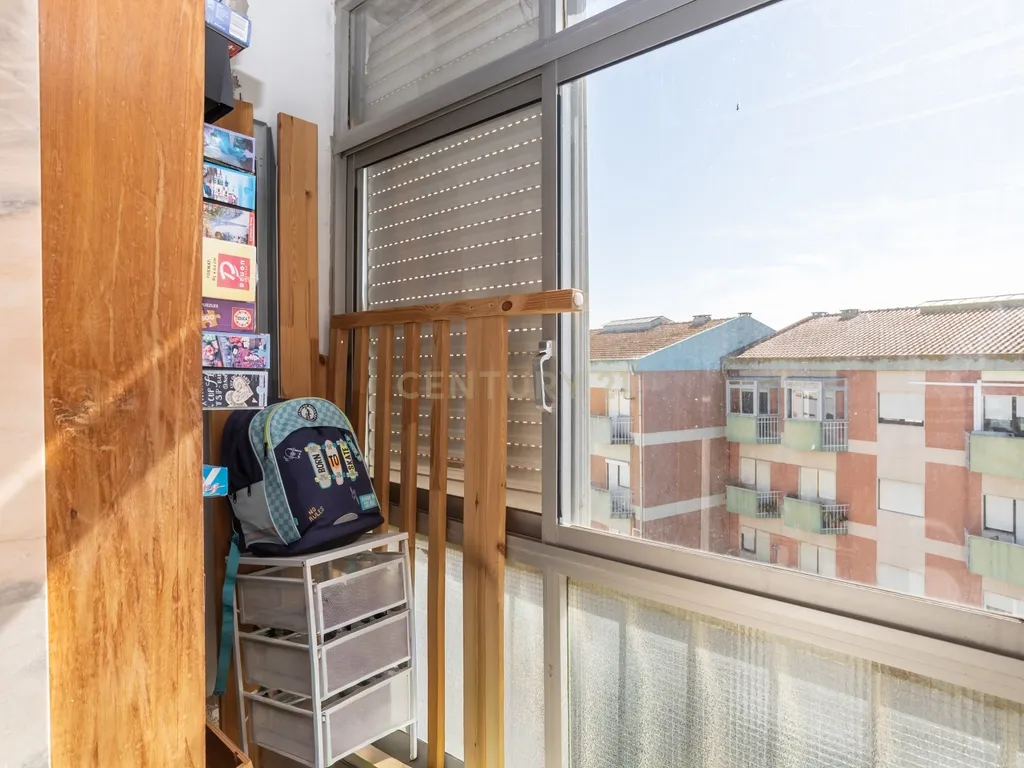 Magnífico T4 no Bairro de São Gabriel com 3 Varandas e Vista Panorâmica – Setúbal - Image 30