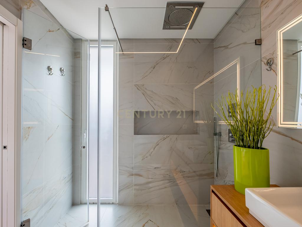 Villa Grata, uma moradia térrea de luxo e conforto únicos ! - Image 44