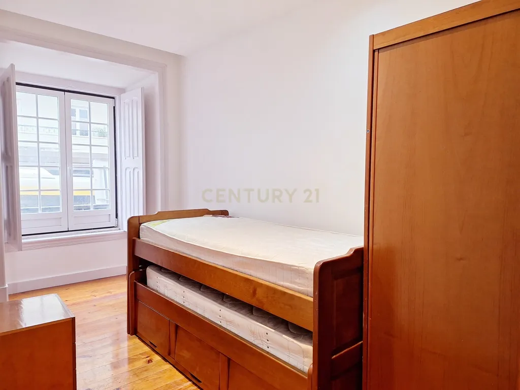 Apartamento T3 para Arrendamento em Campolide - Image 10