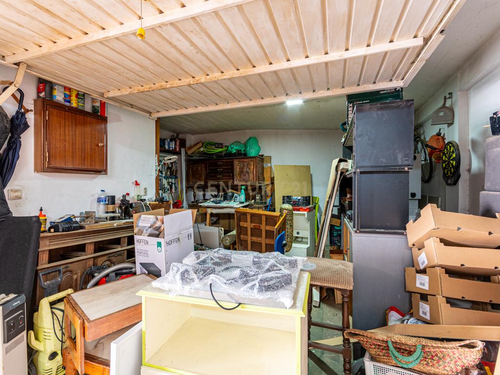 Apartamento T2 Espaçoso com Garagem Box e Arrecadação – Pedernais, Ramada - Image 22