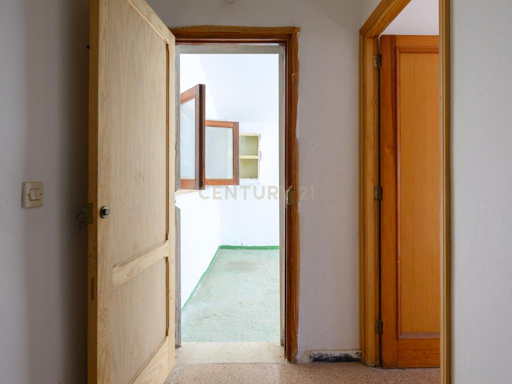  - Image 14