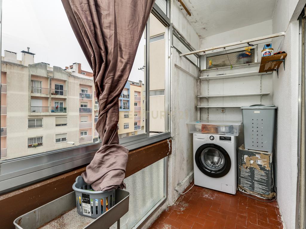 Apartamento T1 em Monte Abraão, Queluz - Oportunidade Única! - Image 15