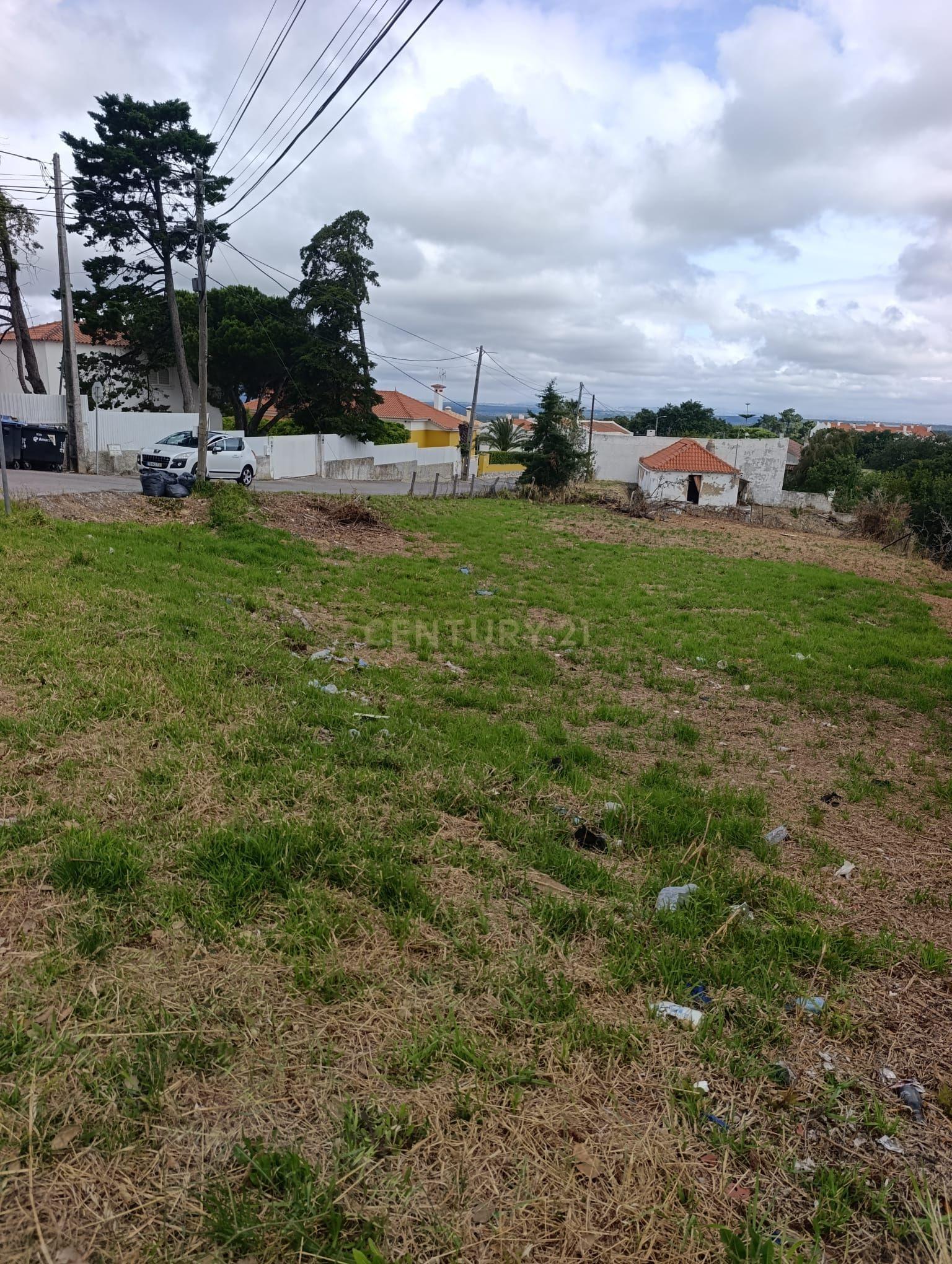 Terreno com 1.225 m² em Sesimbra, Portugal