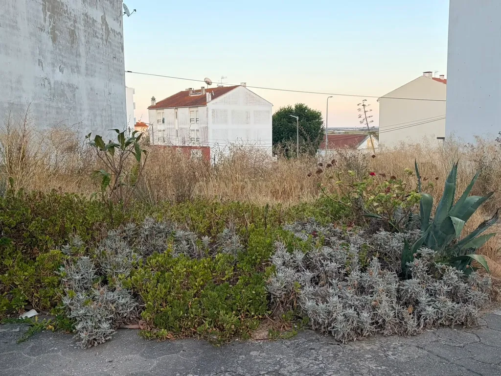 Terreno para Construção na Urbanização das Virtudes em Aveiras de Baixo - Image 5