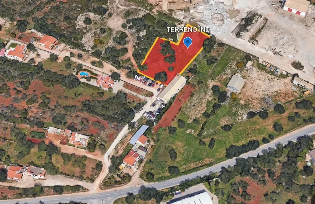 Fotografia 4 de Terreno com 3.600 m² em Boliqueime – Potencial Industrial/Logístico junto à EN 270