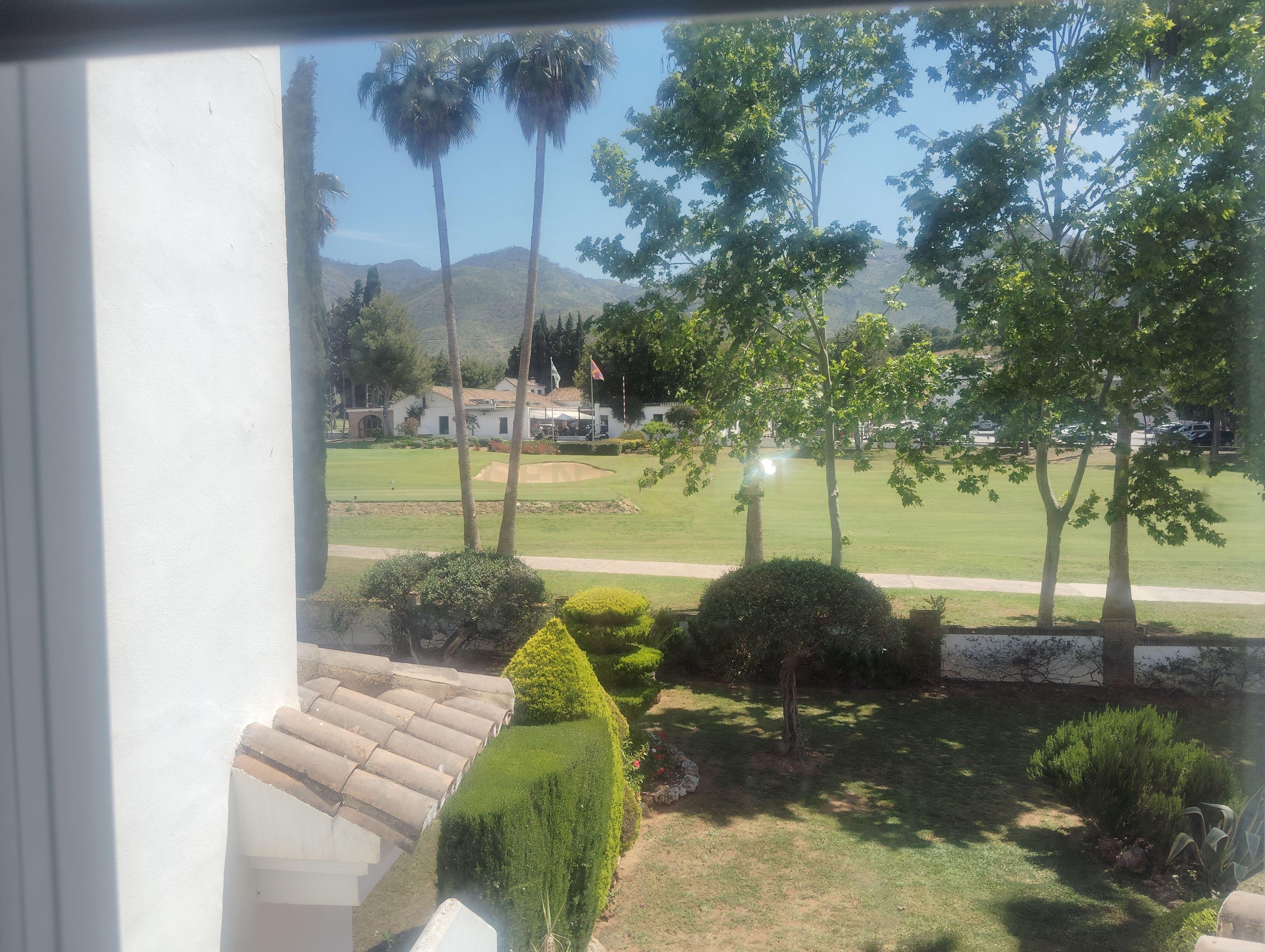 Casa Térrea em Málaga com Jardim e Piscina em Comunidade Fechada - Image 20