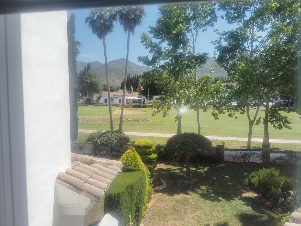 Casa Térrea em Málaga com Jardim e Piscina em Comunidade Fechada - Image 25