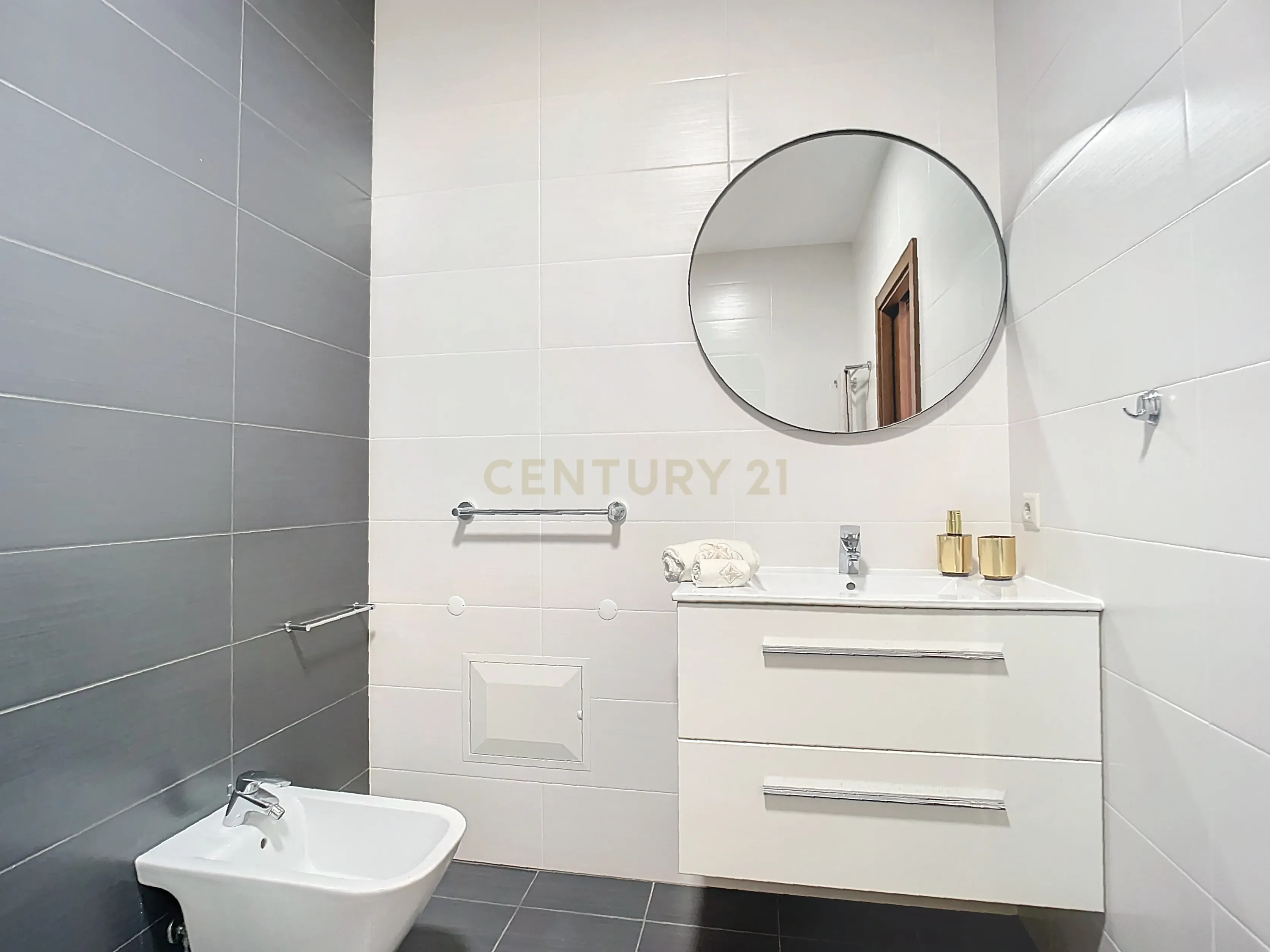 Apartamento T2 - Piscina - Terraço - Condominio Fechado - Nazaré - Image 14