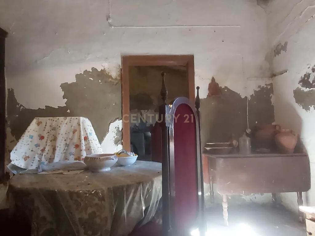 🏡 Moradia T5 para Recuperar – Baleizão (16 km de Beja) - Image 18