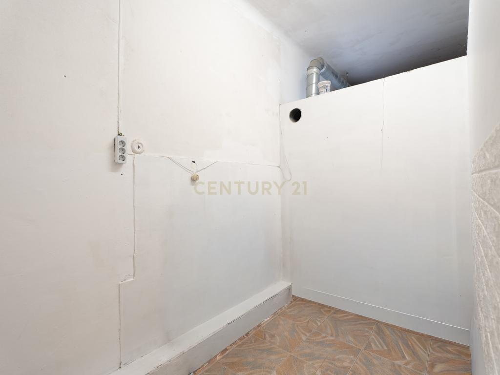 🏡 Moradia T3 + Espaço Comercial 🏪 | Livramento | Ponta Delgada📍 - Image 18