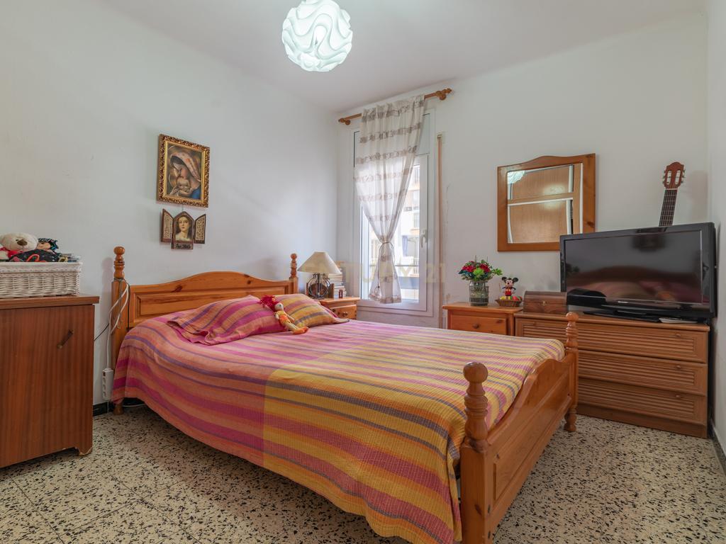 Oportunidade de Investimento em Salou – Apartamento com Licença Turística e Duas Varandas - Image 6