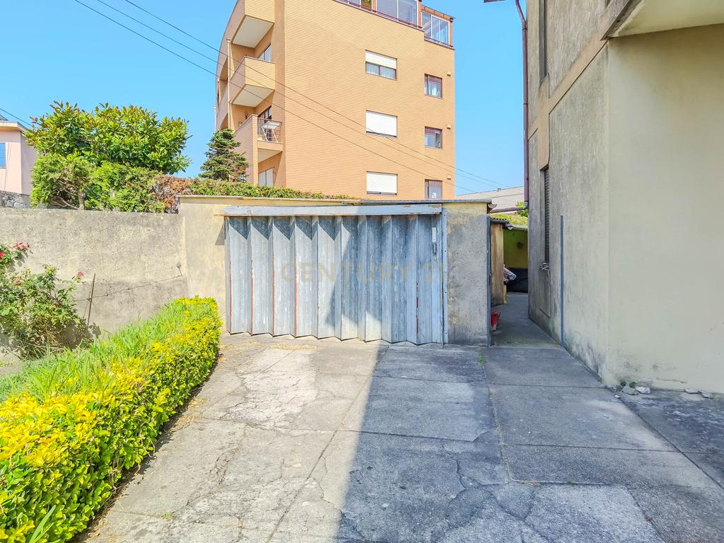 Moradia T3 transformada em T6 - 4 frentes em Perafita, Matosinhos - Image 6
