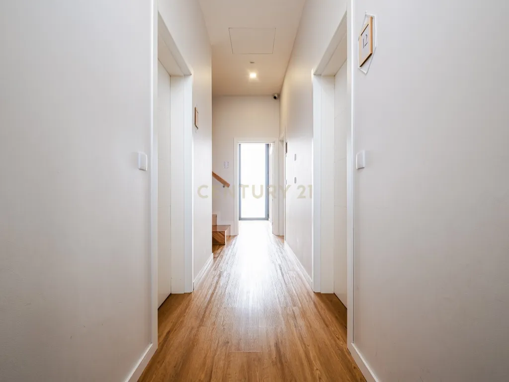 Prédio de Alojamento Local – Porto - Image 18
