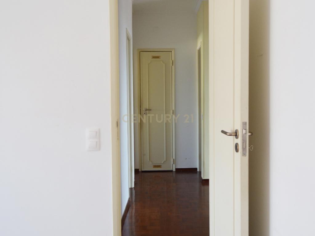 ✨ Apartamento T3* com Vista Mar e Rio em Oeiras ✨ - Image 15