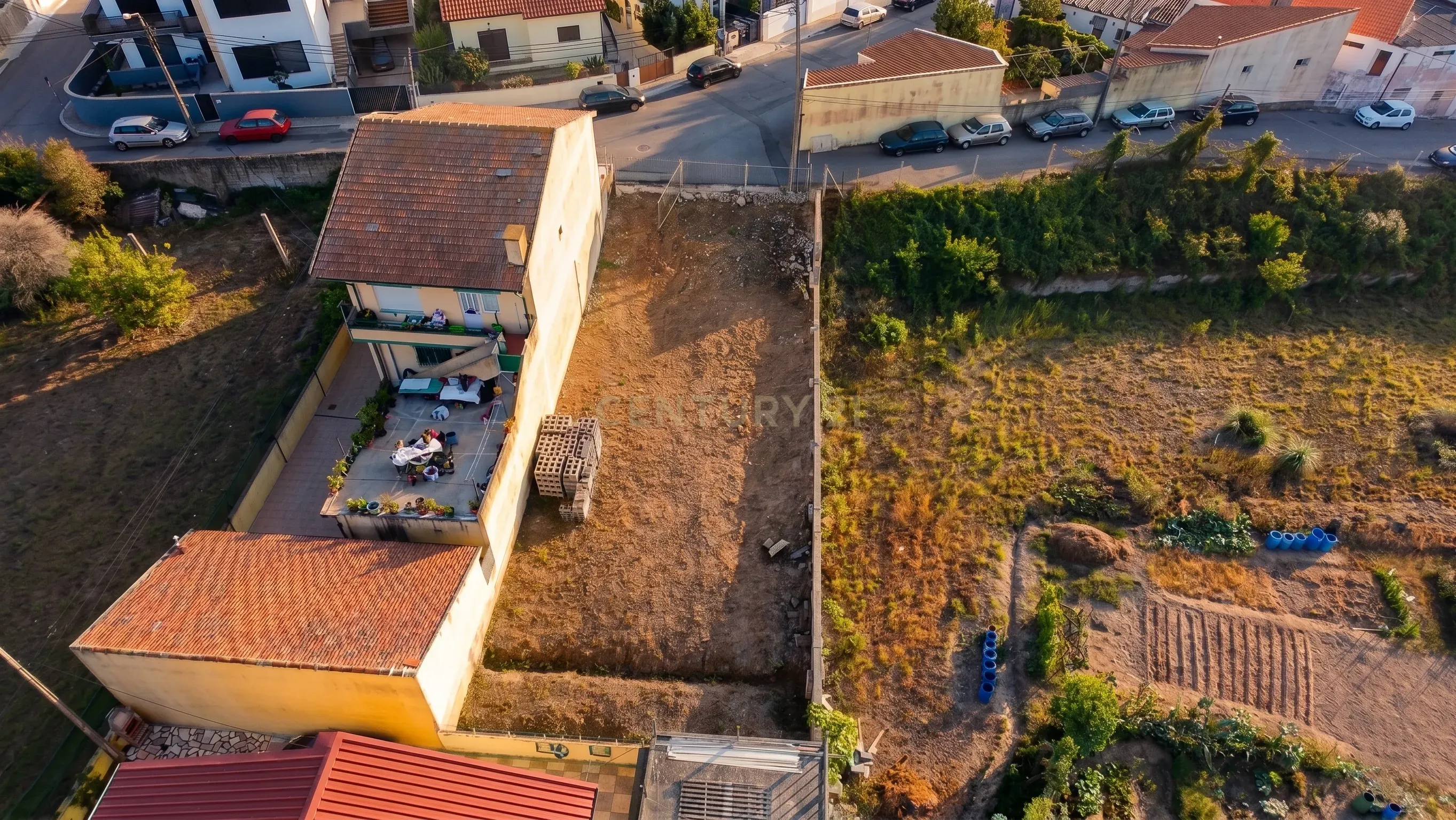 Fotografia 2 de Terreno urbano com 371m2 em Guifões, Matosinhos