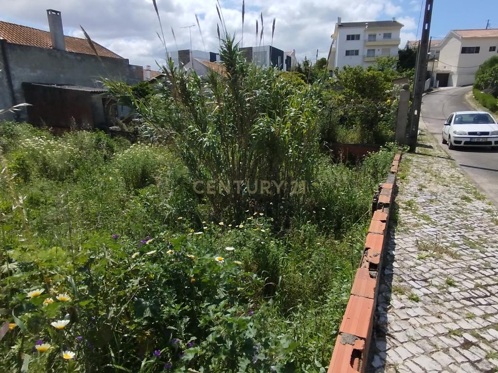Terreno Urbano com 325m2 – Charneca da Caparica - Image 8