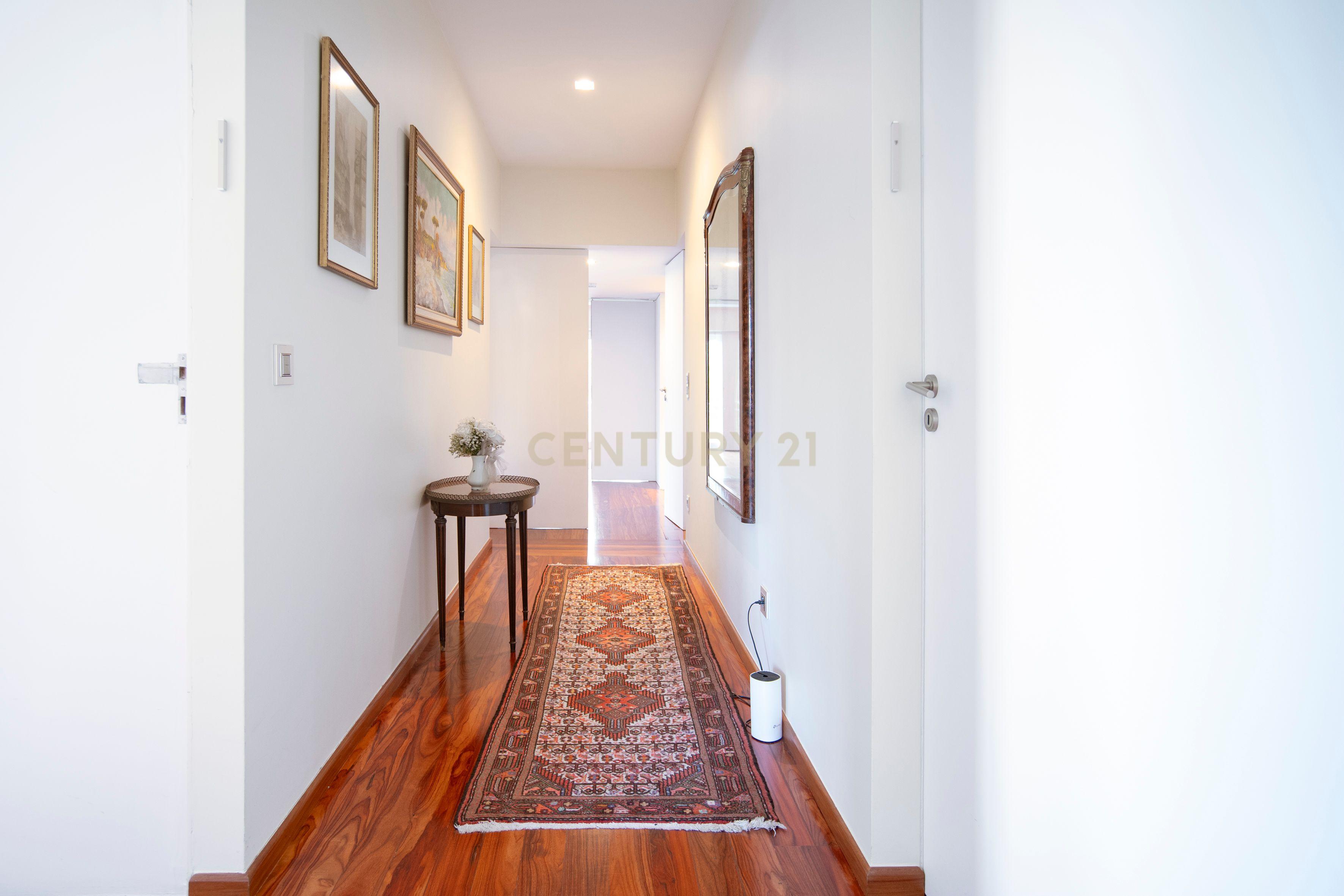 Residência Histórica de Prestígio no Bairro Hollywood — Porto - Image 19