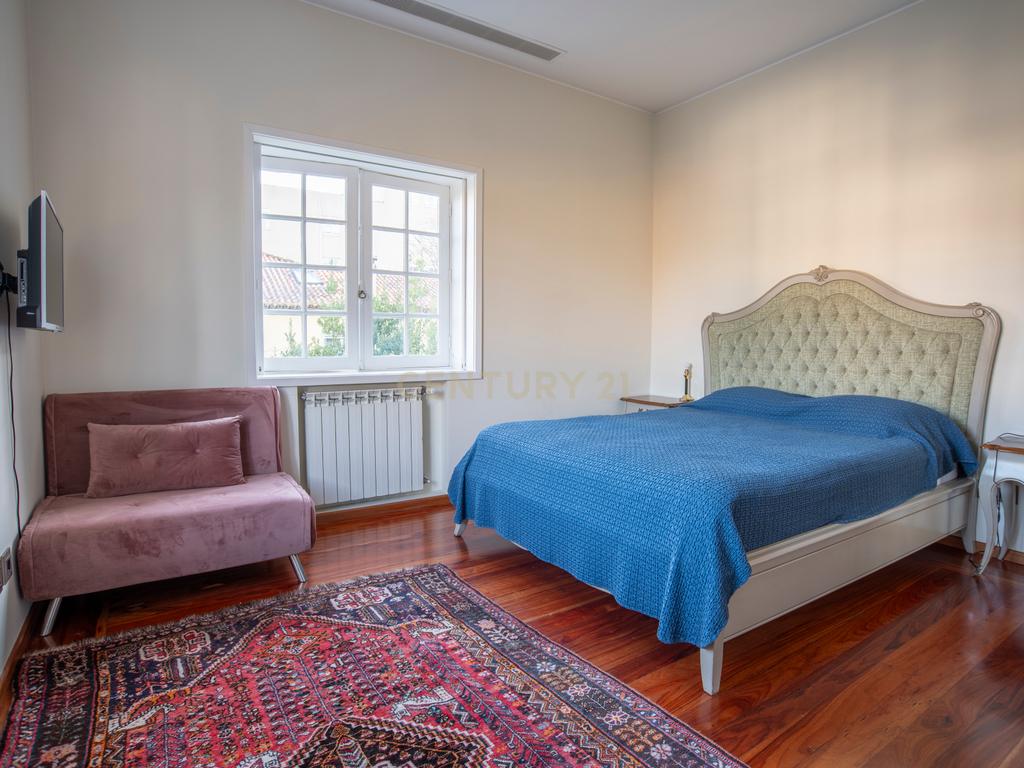 Residência Histórica de Prestígio no Bairro Hollywood — Porto - Image 20