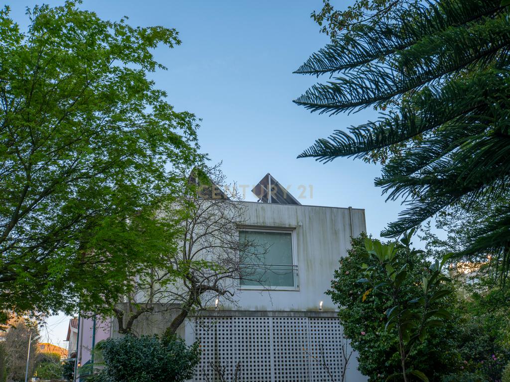 Residência Histórica de Prestígio no Bairro Hollywood — Porto - Image 44